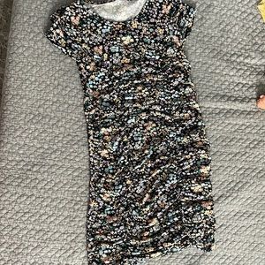 Ruffled dress with flower pattern